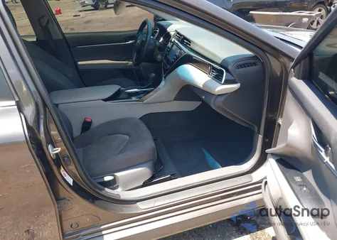 2018 Toyota Camry Le from USA, damaged, VIN 4T1B11HK9JU600250